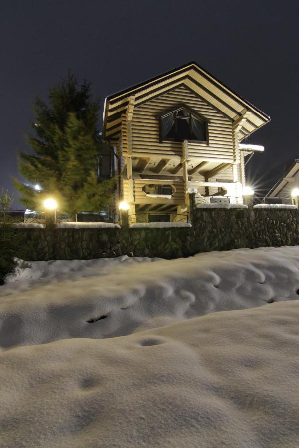 Bozhena Hotel Микуличин Екстериор снимка