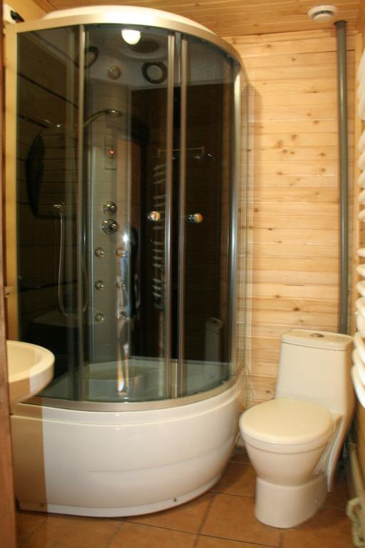 Bozhena Hotel Микуличин Екстериор снимка