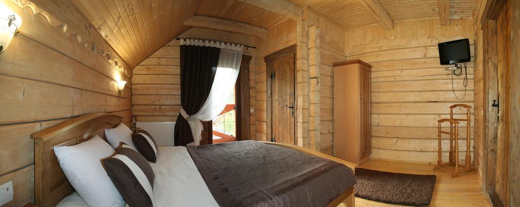 Bozhena Hotel Микуличин Екстериор снимка