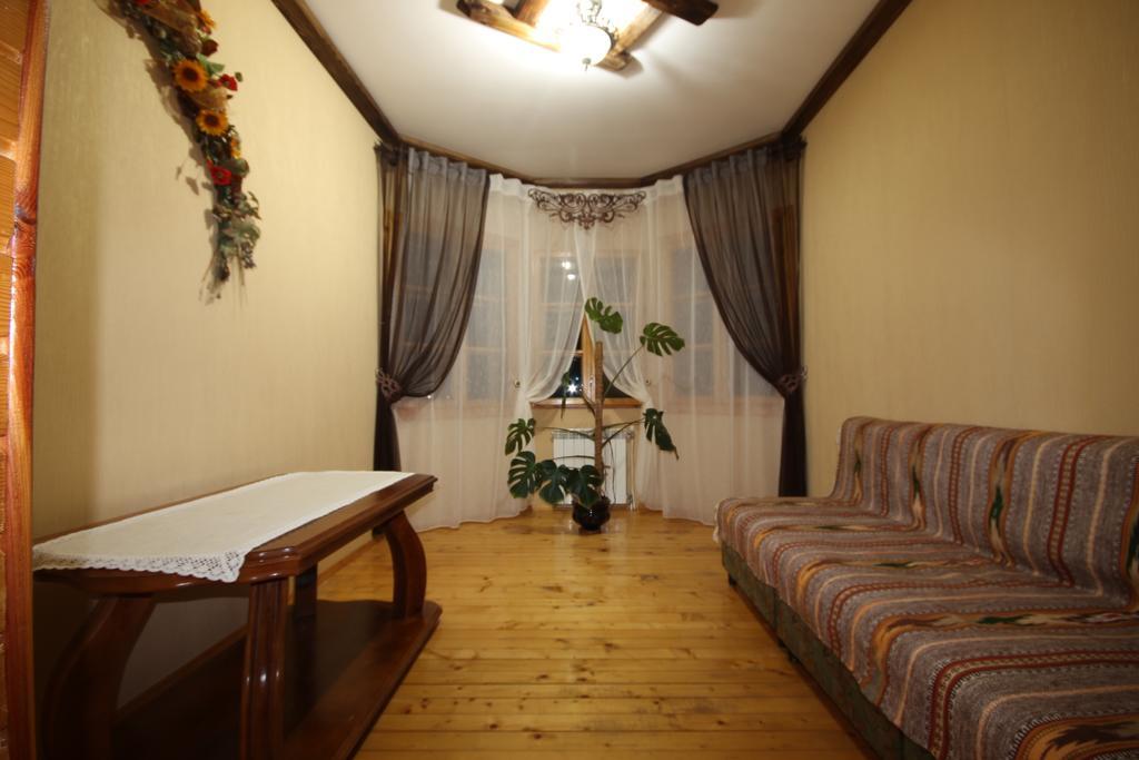Bozhena Hotel Микуличин Екстериор снимка